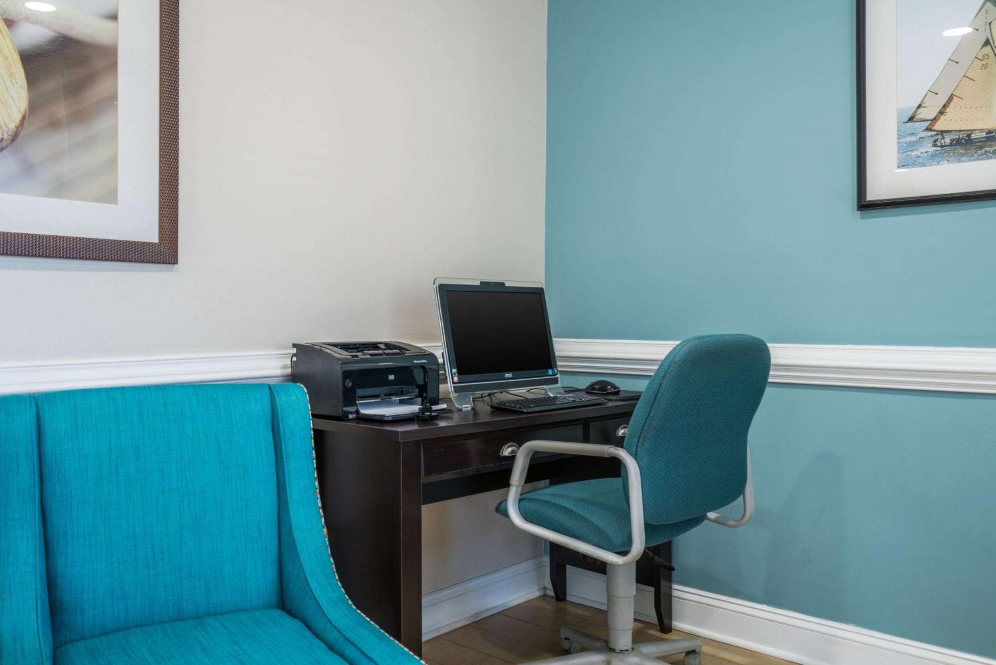 Suburban Studios Of Wilmington Dış mekan fotoğraf